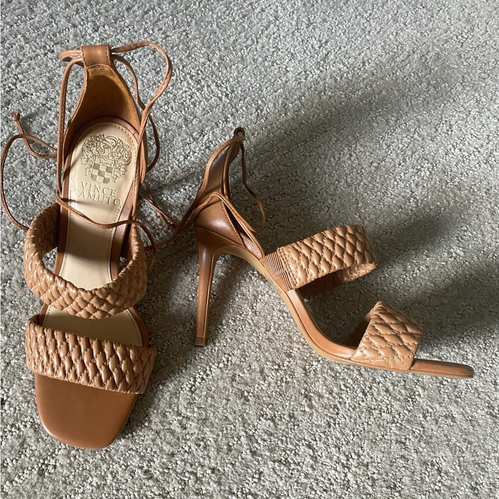 Vince Camuto strapped heeled sandal. Camel/brown. Size 7.5